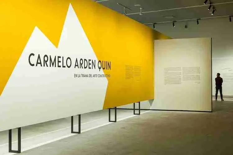 Carmelo Arden Quin. En la trama del arte constructivo. El Centro Cultural La Moneda te invita a conocer la exposición Carmelo Arden Quin, en la trama del arte constructivo, un viaje por la trayectoria creativa de uno de los artistas centrales en la historia del arte moderno y contemporáneo de nuestro continente.