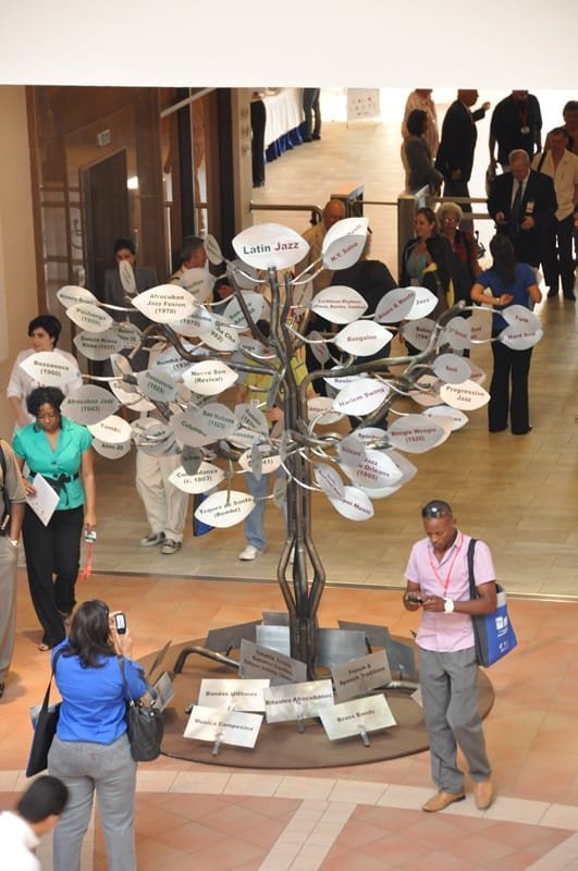 Arbol del Jazz. Ernesto Rodriguez Ramos. Colección Centro Leon. República Dominicana. Latinamerican Gallery.